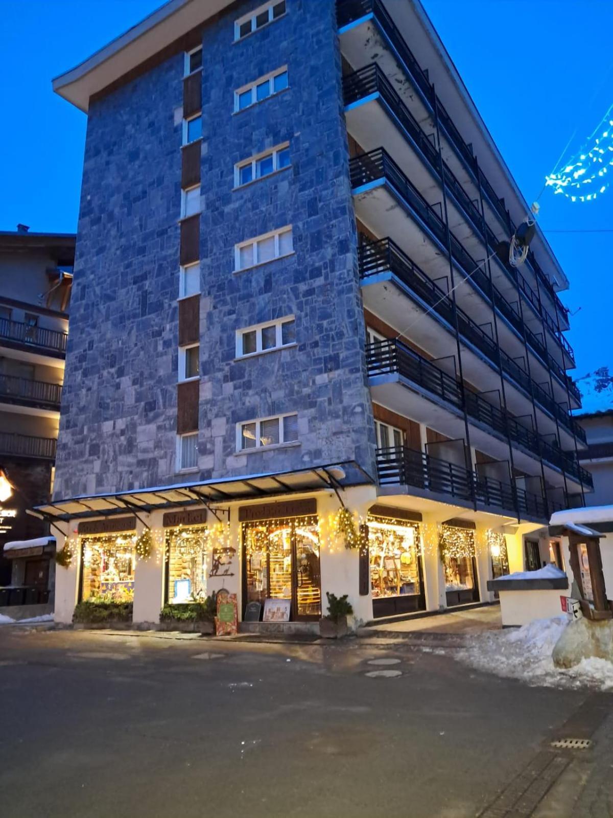 Appartamento Rinnovato Centralissimo A Cervinia Breuil-Cervinia Dış mekan fotoğraf
